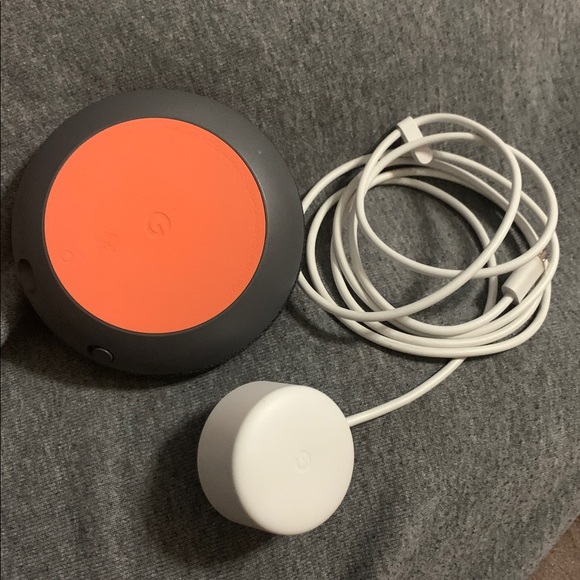 Google Home Mini - Picture 2 of 2